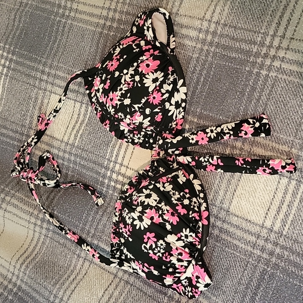 Med. California Wave Swim Bikini Top